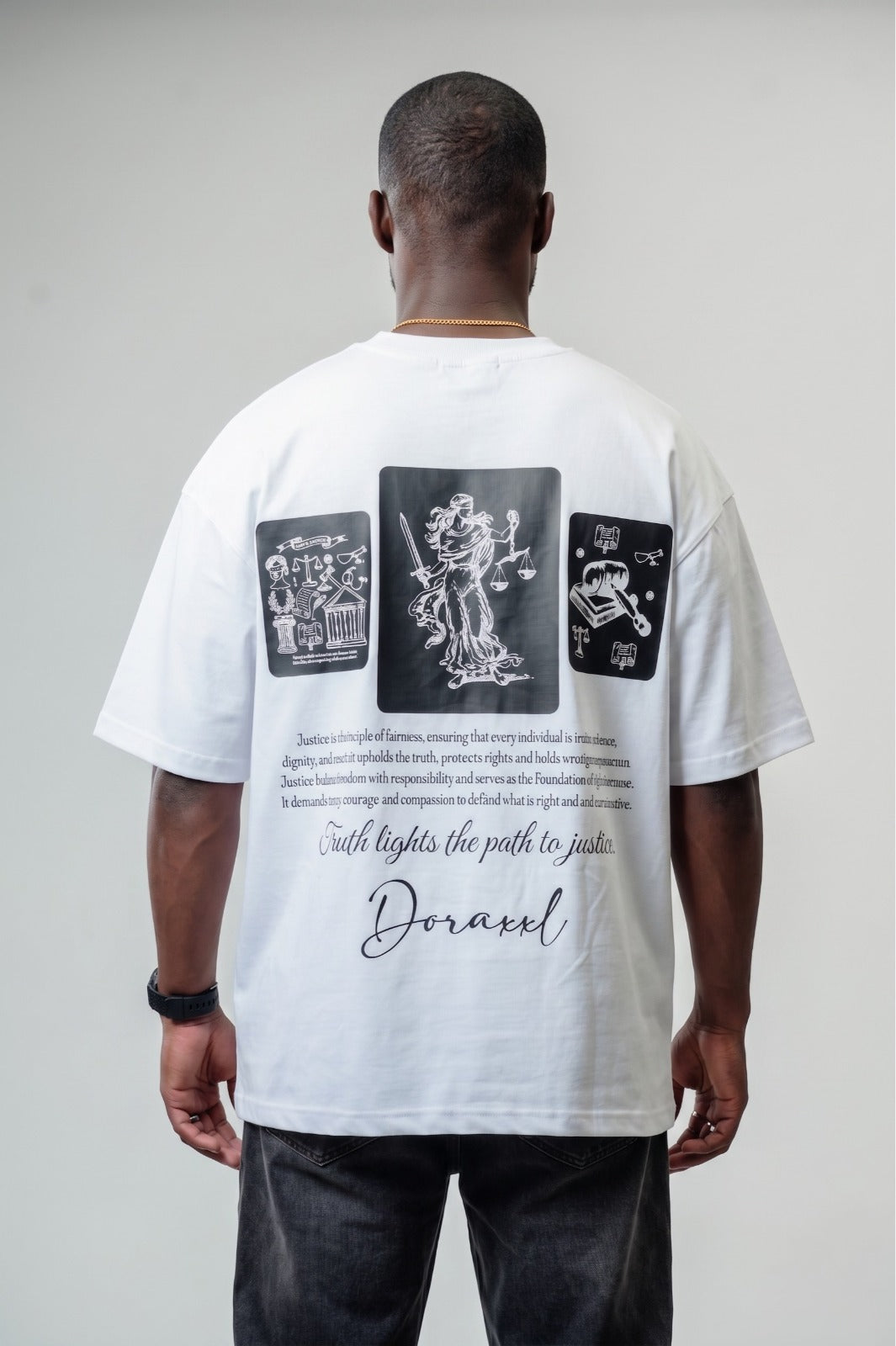 LAW OVERSIZED TEE
